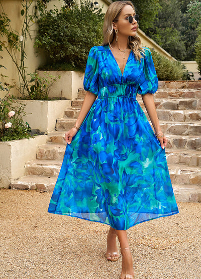 Flore - Elegant Dress with Floral Pattern