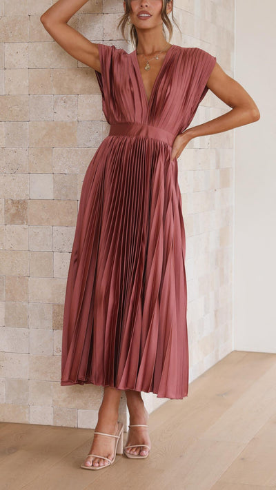 ZENIVIRA – PLEATED MAXI DRESS